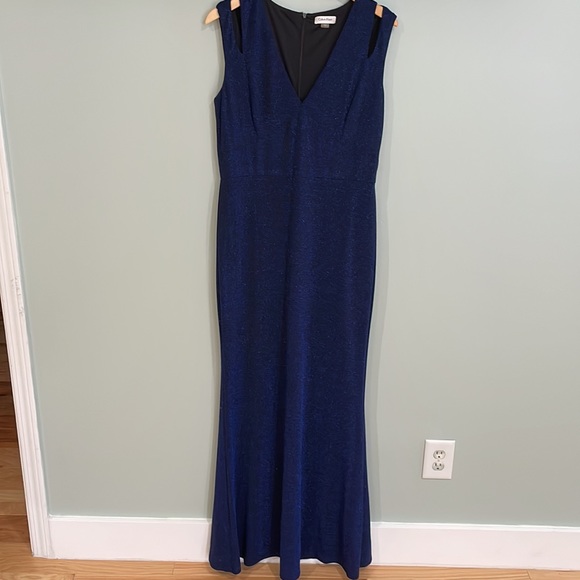 Calvin Klein Midnight Blue Metallic Formal Dress. - Picture 3 of 6
